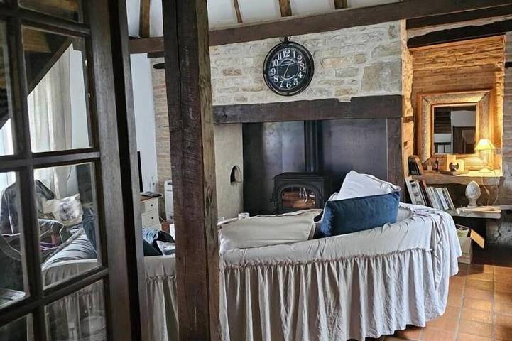 Location de vacances pour 5 personnes, avec Jardin à Lavergne - 2