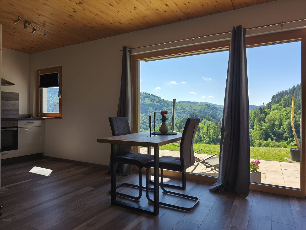 Apartamento vacacional entero, Apartamento de vacaciones para 2 personas con vistas in Schönenberg, Selva Negra (zona sur)