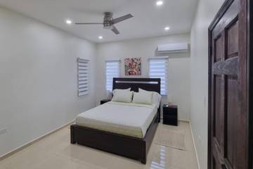 Vacation Rental for 8 Guests in Sint Maarten, Saint Martin, Picture 1