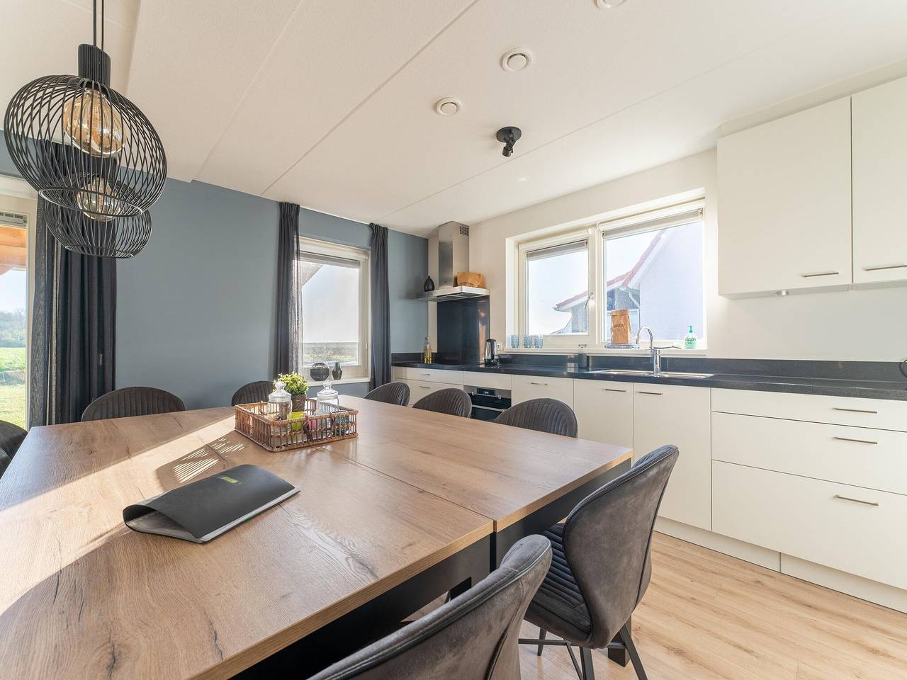 Freistehende Villa mit Garten und Privatsphäre in Scherpenisse, Niederländische Nordsee