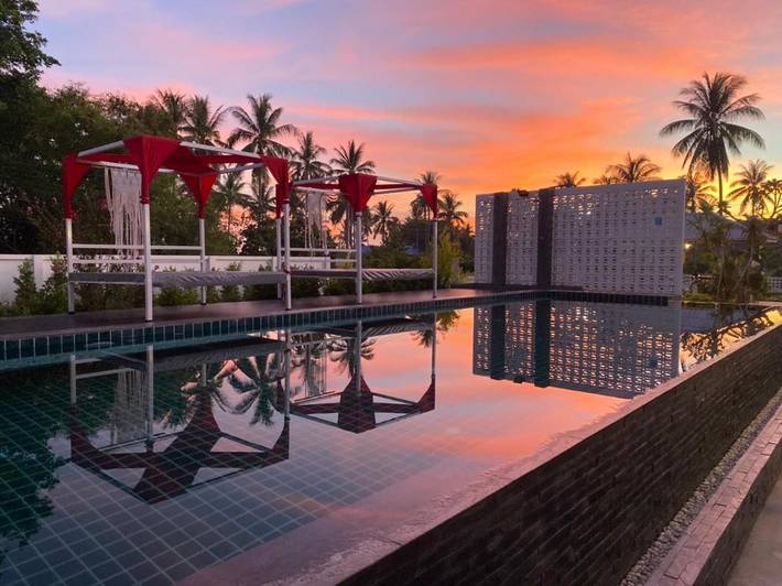 Hôtel pour 3 personnes, avec piscine ainsi que vue et jardin dans Thongsala - 2