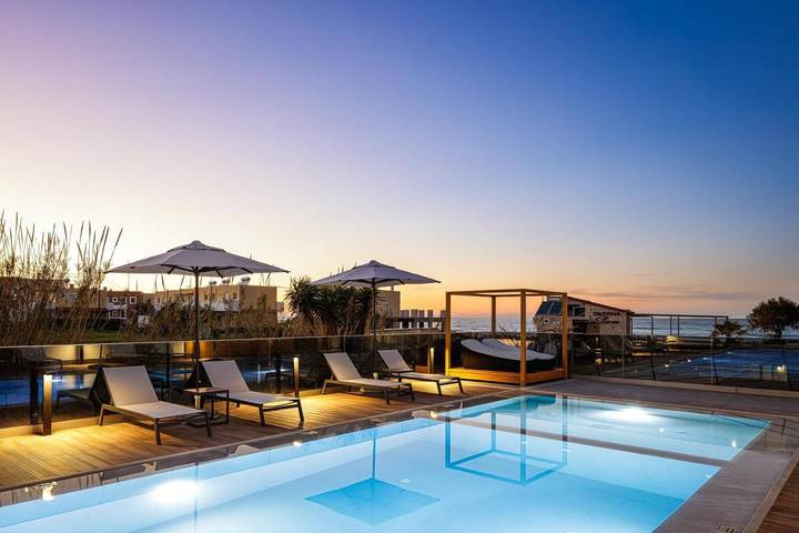 Hôtel pour 3 personnes, avec Balcon ainsi que Terrasse et Piscine