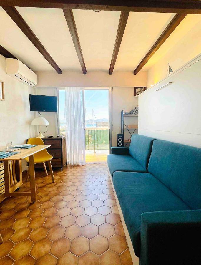 Gîte pour 4 personnes, avec Balcon ainsi que Terrasse et Vue dans Port de Saint Aygulf - 4