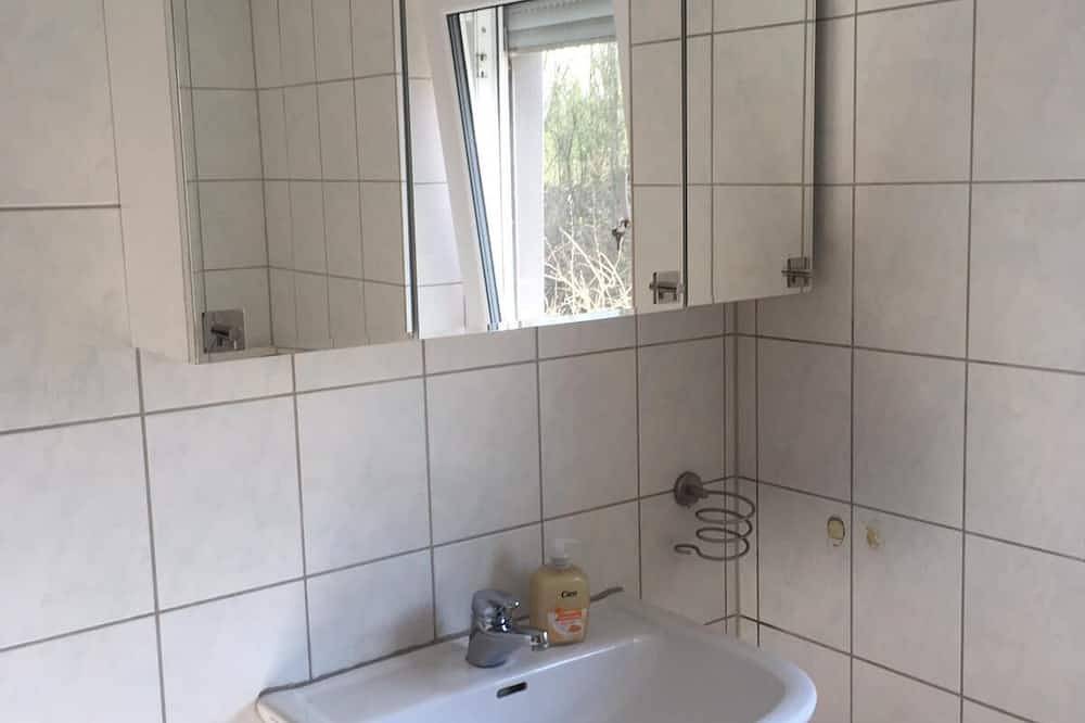 Apartamento inteiro, Ferienwohnung zur Emmer 45m2 in Emmerthal, Weser Hills