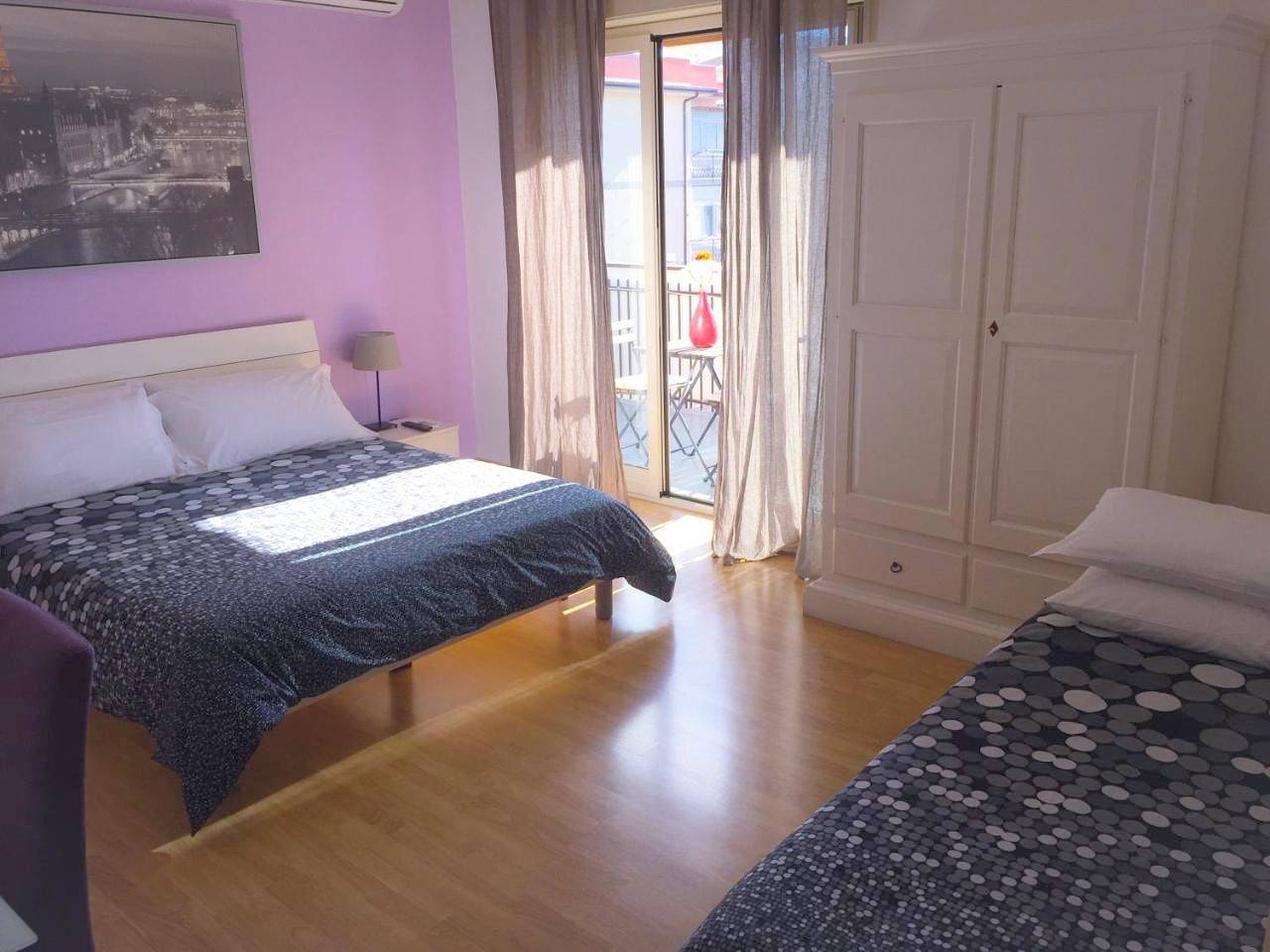 Double Room in Gravina di Catania, Catania e dintorni
