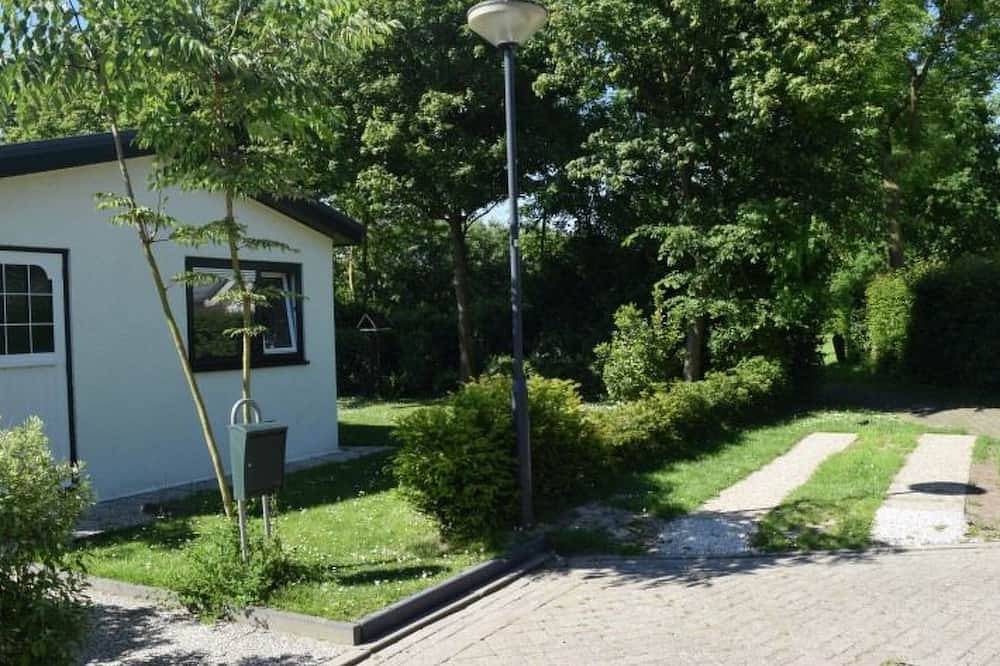 Kleines Haus mit Garten, direkt hinter dem Deich by Interhome in Nederlandse Noordzeekust