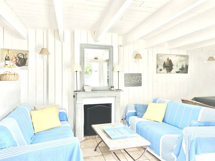 Gîte pour 8 personnes, avec terrasse, animaux acceptés à Ars-en-Ré - 2