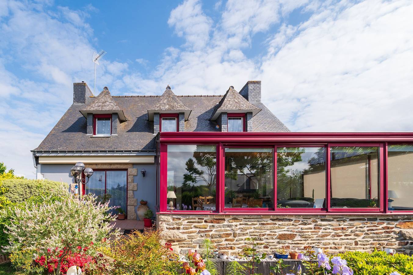 Holiday Home 'Refuge Du Blavet' with Private Terrace, Private Garden and Wi-Fi in Saint-Barthélemy (France), Pontivy region