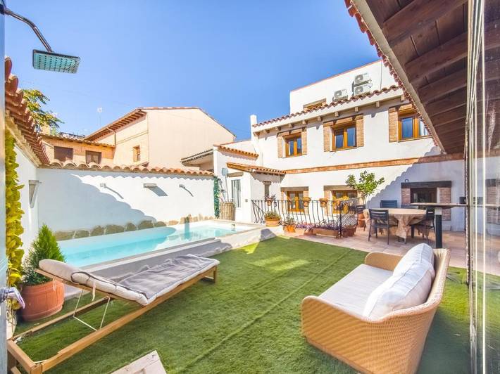 Casa de vacaciones para 15 personas, con piscina y balcón - 1
