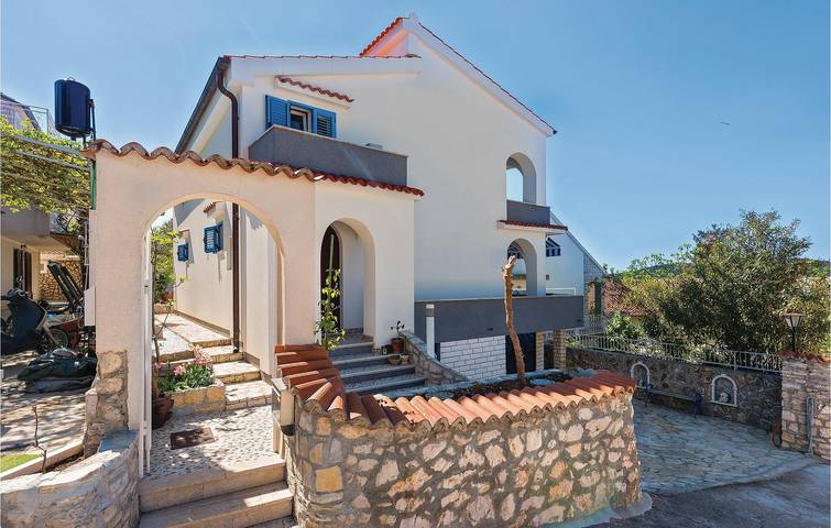 Oase am Meer: Modernes Apartment mit Terrasse, WLAN und Parkplatz in Žaborić, Šibenik-Knin