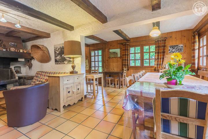 Gîte pour 6 personnes, avec jardin et terrasse, animaux acceptés à Notre-Dame-de-Bellecombe - 2