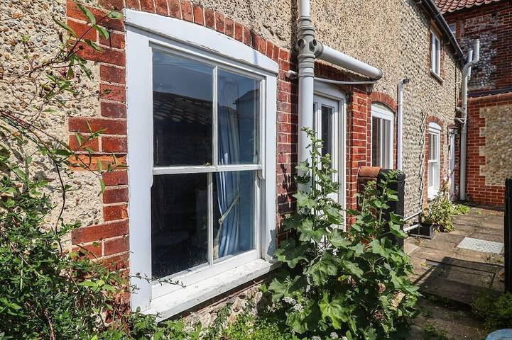 Cottage for 5 people, with garden, with pets in Blakeney
