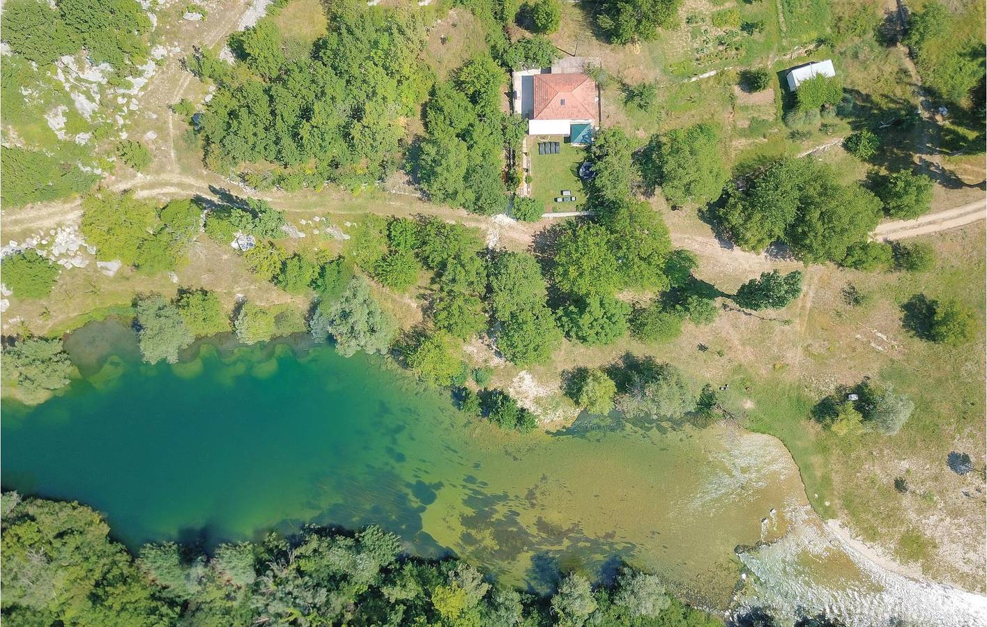 Gemütliche Ferienwohnung mit Terrasse, Küche, WLAN und Parkplatz in Dalmatinisches Zagora