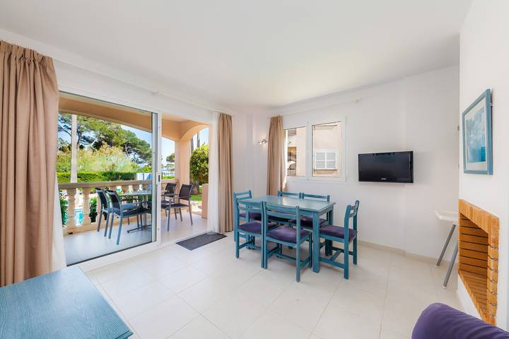 Ferienwohnung für 5 Personen, mit Balkon und Garten sowie Kinderpool in Canyamel - 4