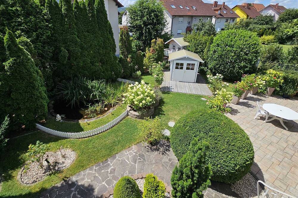 Ganze Wohnung, Ferienwohnung in Miltenberg gehobene Ausstattung mit Dachterrasse Südseite in Miltenberg, Spessart-Mainland
