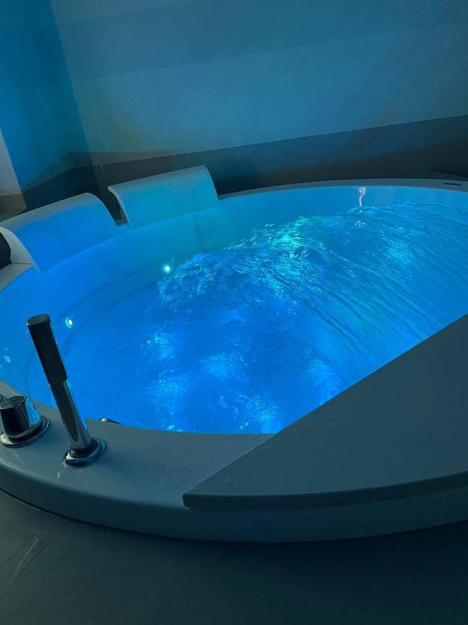 Gîte pour 2 personnes, avec jacuzzi dans Morgex - 2