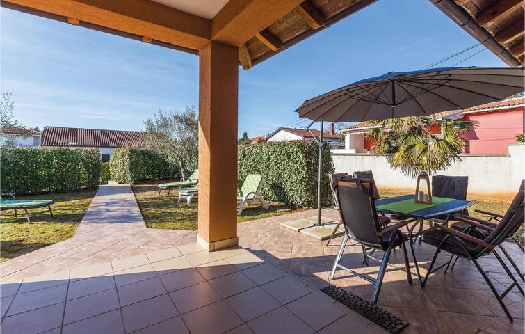 Ferienhaus für 8 Personen, mit Terrasse in Umag - 3