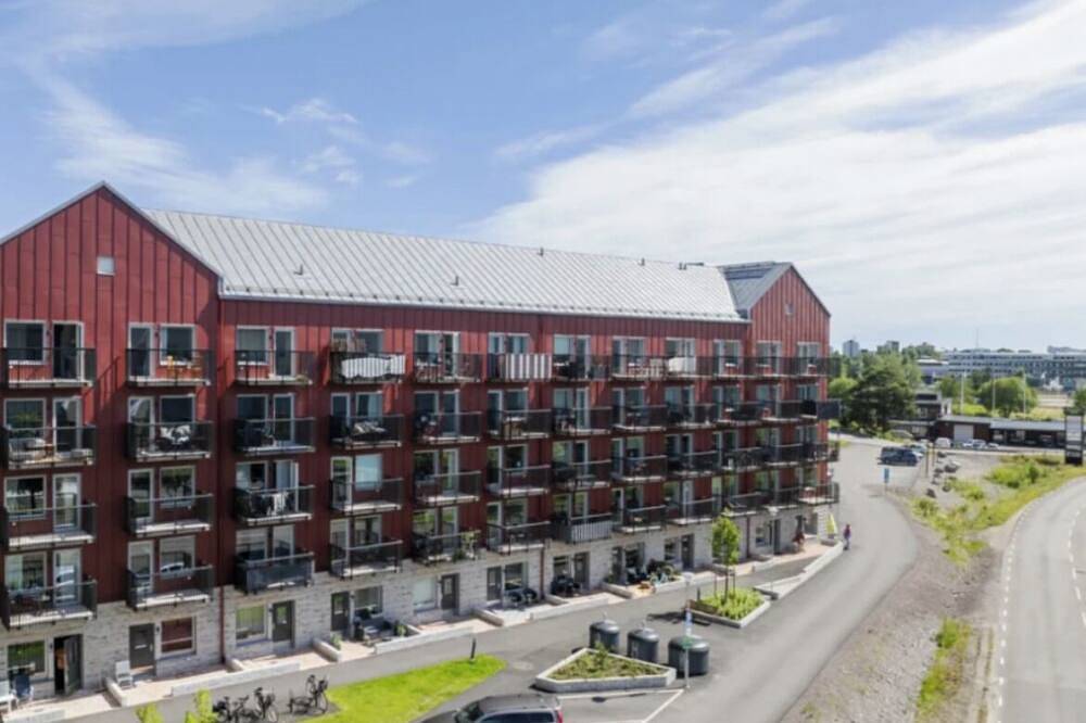 Ganze Wohnung, 9 minutes walk to the city centre! Family-friendly & calm neighborhood in Karlstad, Vänern