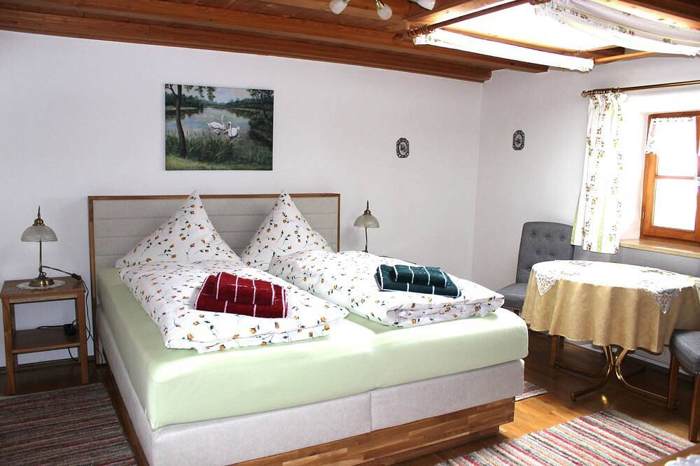 Ganze Wohnung, Doppelzimmer 2 - Haus Andrea Gästezimmer und Ferienwohnung in Bayrischzell, Spitzingsee