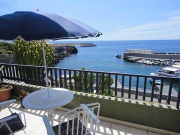 Gîte pour 7 personnes, avec terrasse ainsi que vue et vue sur l’océan à Acireale