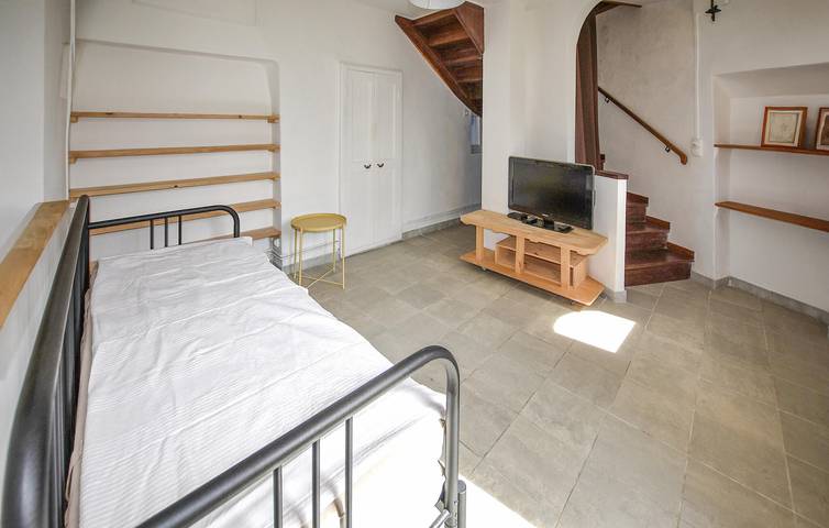 Location de vacances pour 4 personnes, avec terrasse et jardin à Orange - 4