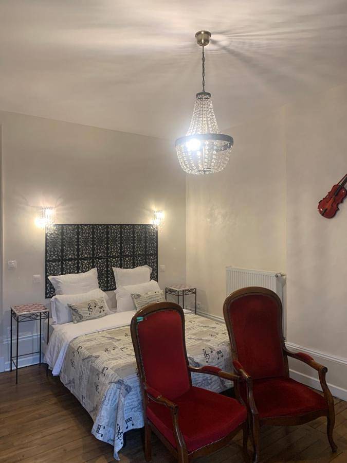 Maison d’hôte pour 2 personnes, avec vue ainsi que jardin et piscine en Indre-et-Loire - 4