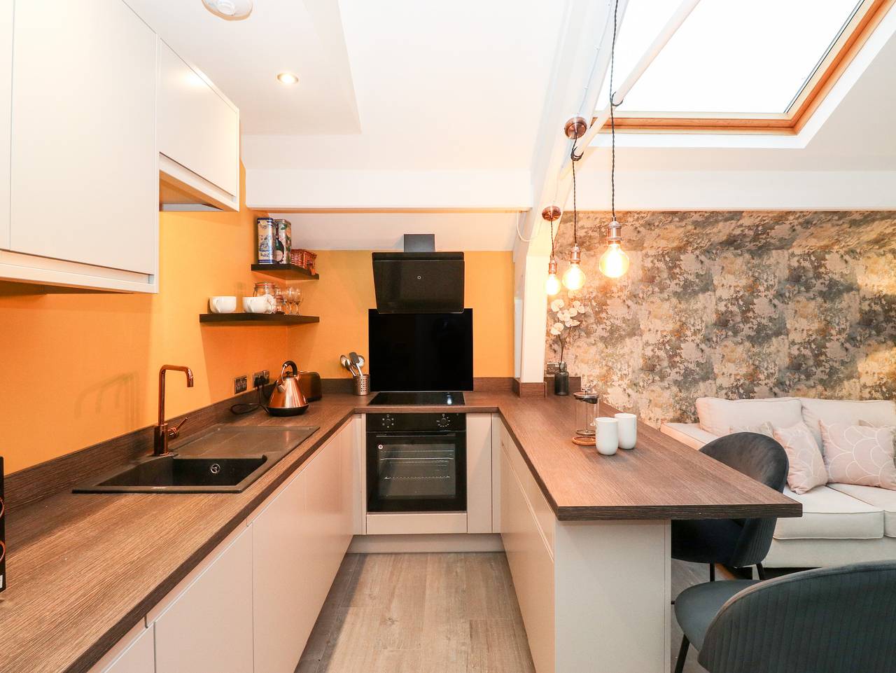 Entire apartment, Fenty's in Bowness-on-Windermere, Lake District