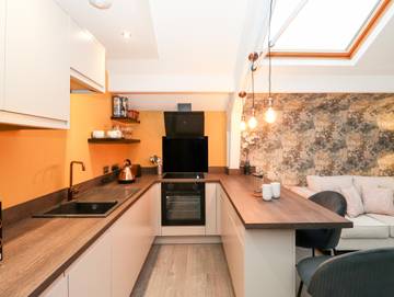 Apartment for 2 People in Bowness-on-Windermere, Cumbria, Photo 1