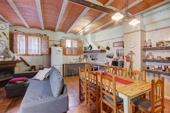 Casa rural para 25 personas, con Balcón además de Vistas al lago y Vistas en Vilada - 3
