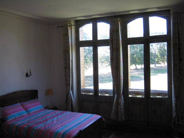 Chambre d’hôte pour 2 personnes, avec vue ainsi que jardin et piscine dans Mayenne - 4