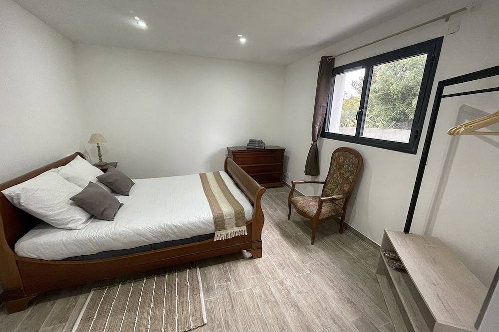 Ganze Wohnung, U Secondu - Quiet, spacious new apartment in Aléria, Corte und Umgebung