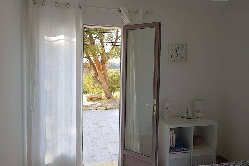 Appartement entier, Appartement dans Mas Provençal, piscine exclusive, idéal pour famille in Miramas, Côte méditerranéenne (France)