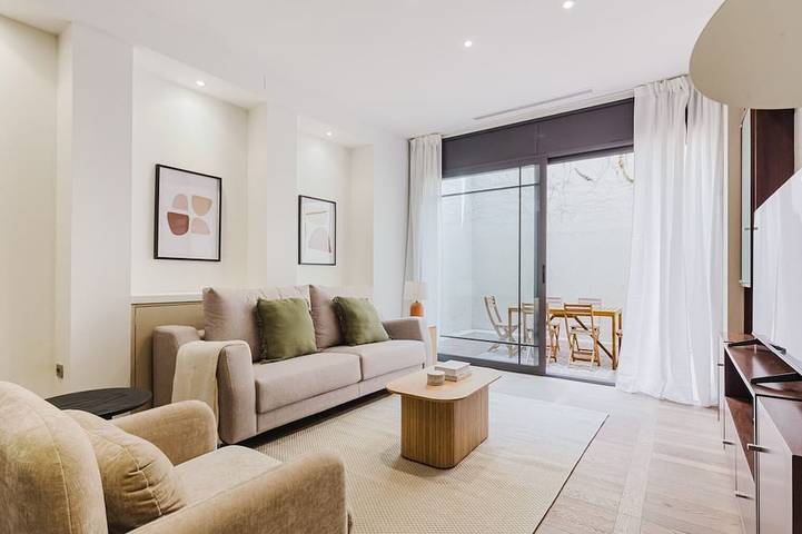 Ferienhaus für 8 Personen, mit Balkon in Barcelona