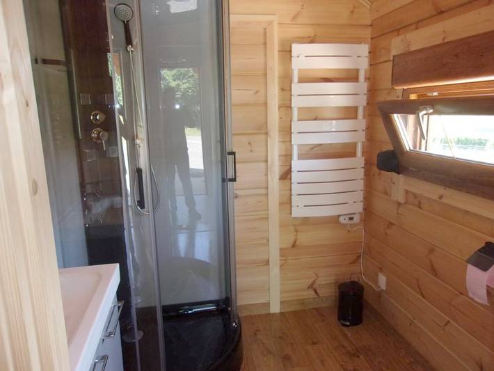 Location de vacances pour 8 personnes, avec vue ainsi que jardin et terrasse à Rocroi - 3