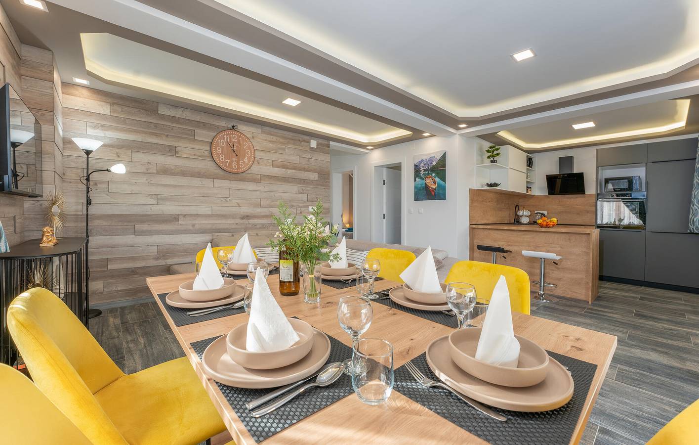 Holiday home for 10 people with pool in Zdrelac, Pasman