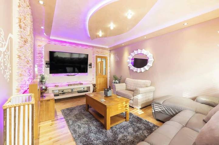 Holiday home for 6 people, with hot tub and balcony as well as garden, with pets - 1
