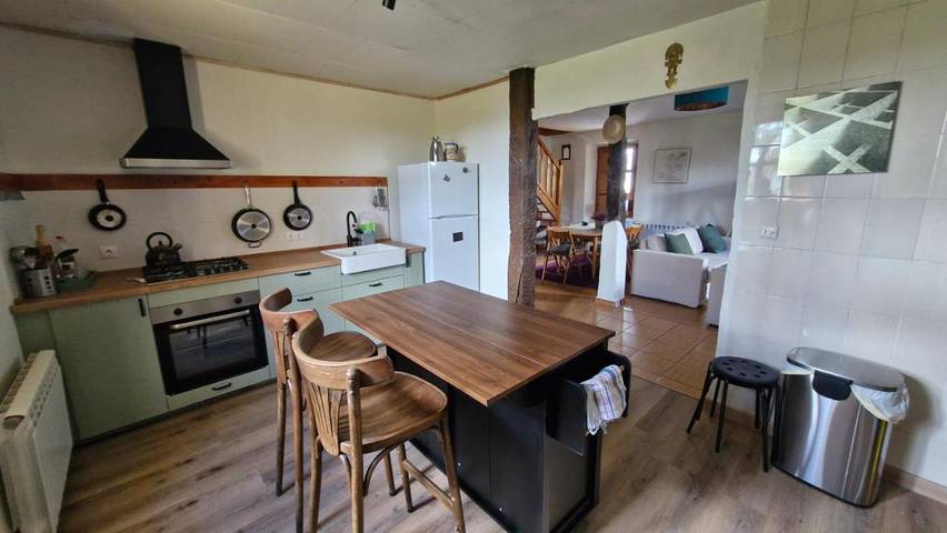 Casa de vacaciones para 12 personas, con Balcón y Terraza además de Jardín y Vistas en Las Merindades - 2