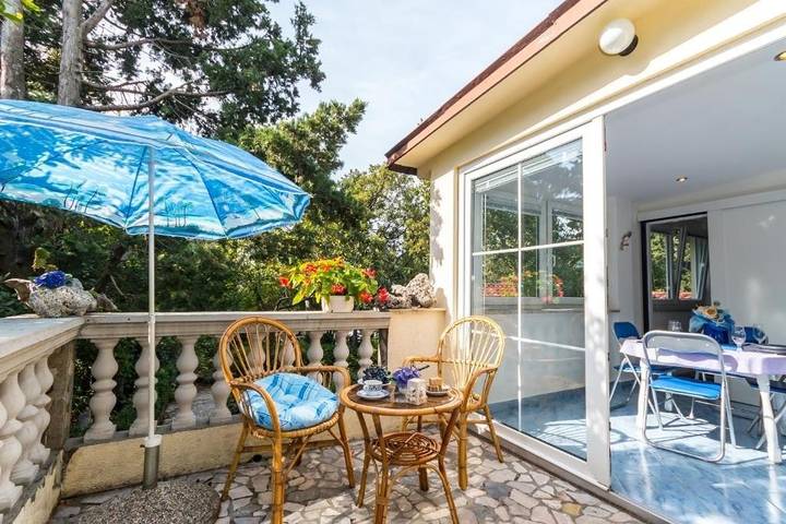 Apartament wakacyjny dla 6 osób, z Balkon/ taras w Kraljevica