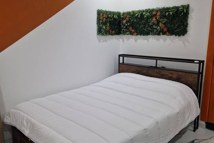 Ganze Wohnung, Cosy renovated studio - Comfort & convenience in Bourgoin-Jallieu, La Tour-du-Pin und Umgebung