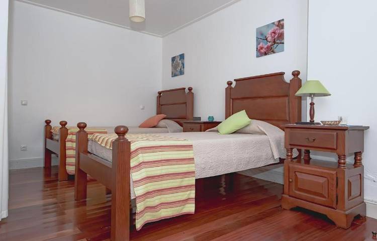 Gîte pour 3 personnes, avec vue ainsi que jardin et terrasse à Lajes do Pico - 3