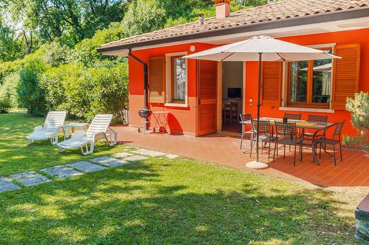 Ferienhaus für 6 Personen, mit Garten und Pool
