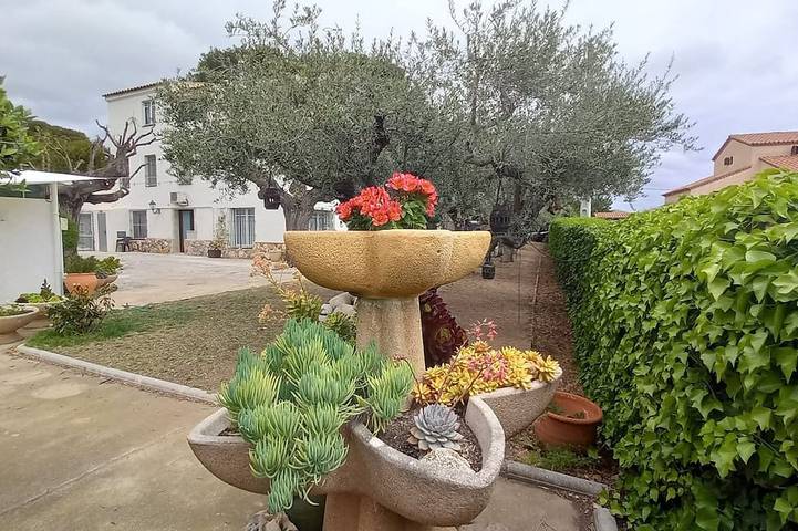Vakantiewoning voor 3 personen, with tuin and zwembad as well as whirlpool and terras in Altafulla