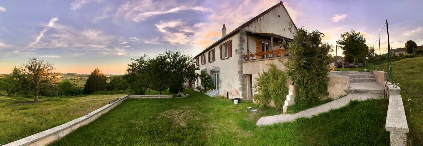 Gîte pour 15 personnes, avec jardin et terrasse à Lormes - 3