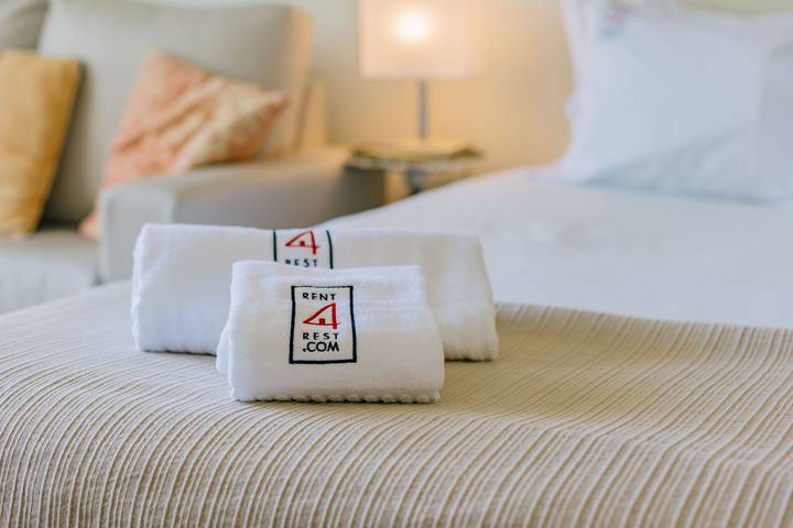 Estudio entero, Rent4Rest Estoril Beachfront Apartments - Balcony Studio in Cascais e Estoril, Costa de Lisboa