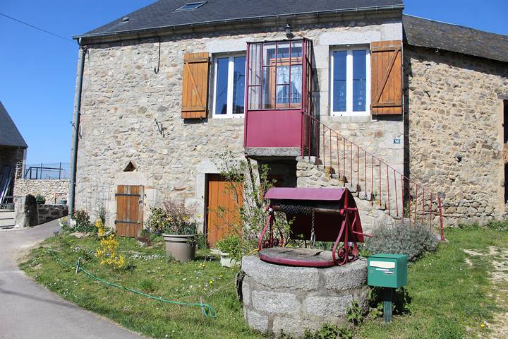 Gîte pour 9 personnes, avec vue sur le lac et terrasse