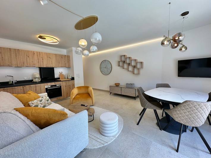 Apartamento de vacaciones para 6 personas, con jacuzzi además de terraza y sauna - 1