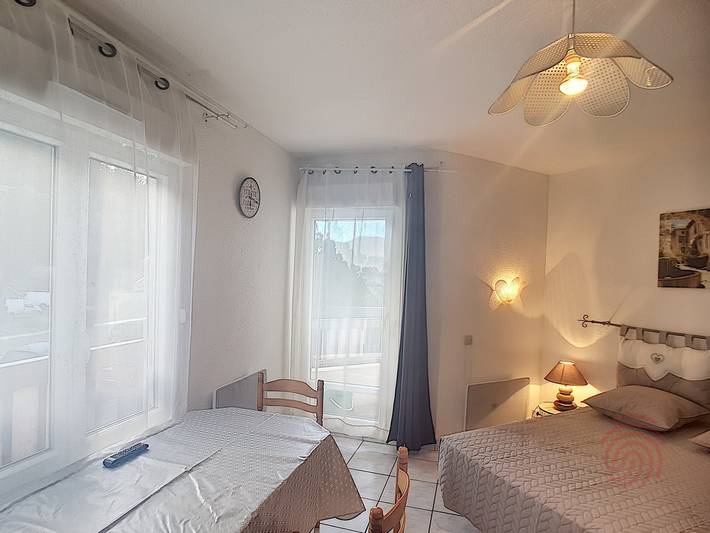Estudio entero, Apartamento renovado con balcón, cerca del centro y termas, admite mascotas in Lamalou-les-Bains, Region de Béziers