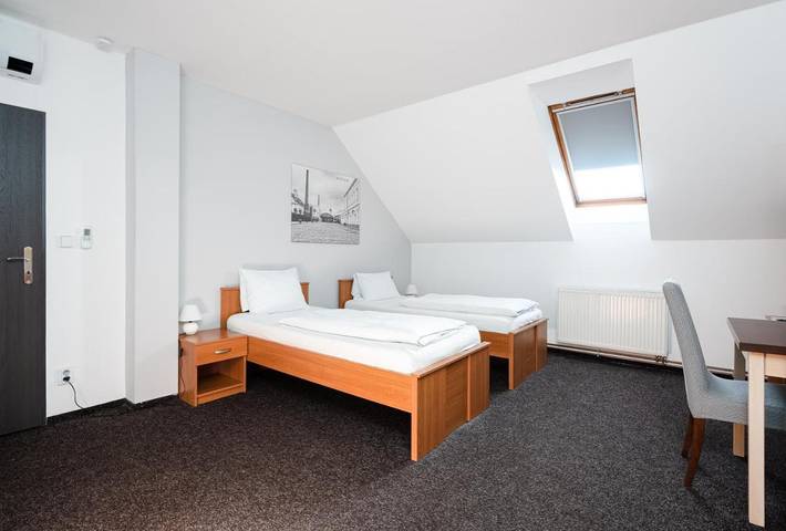 Gîte pour 5 personnes, avec sauna ainsi que jacuzzi et terrasse à Plzeň - 3