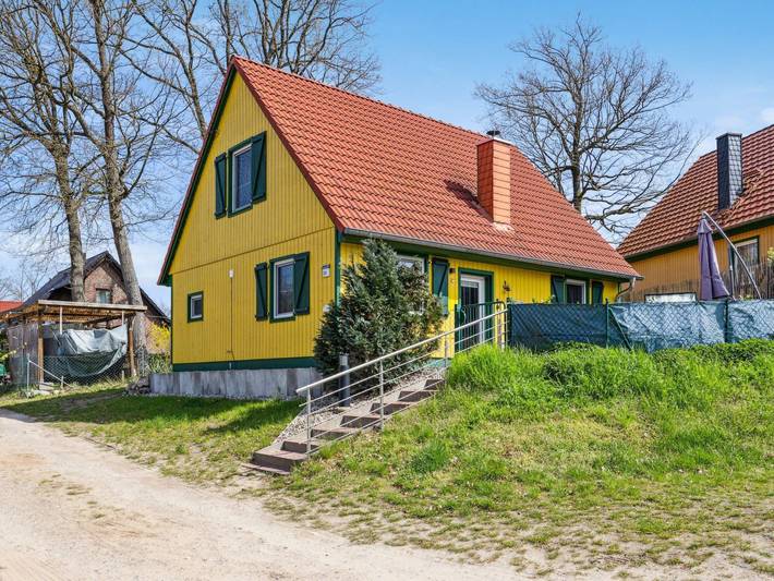Ferienhaus für 6 Personen, mit Garten und Terrasse in Zislow