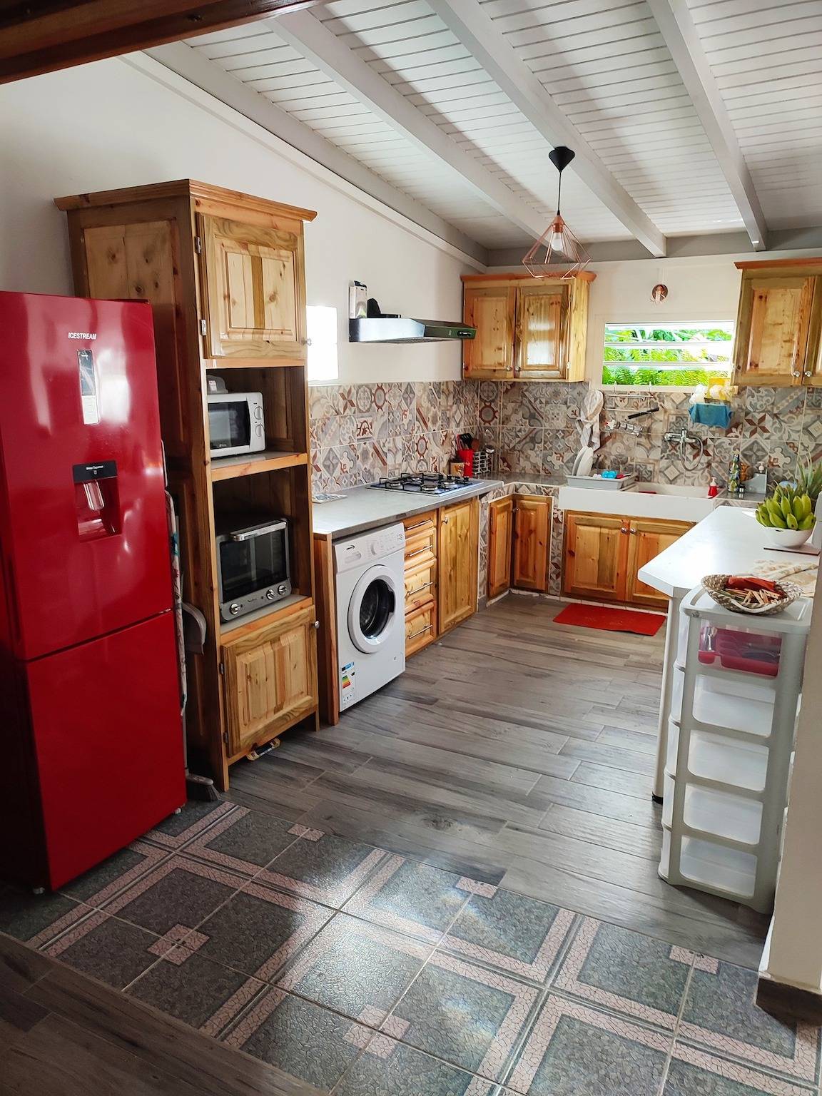 Freistehendes Haus mit Stadtblick - 110 m² in Basse-Terre, Guadeloupe